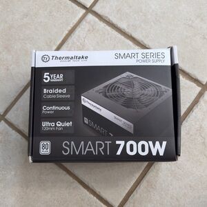 Thermaltake Smart Series 700W Power Supply